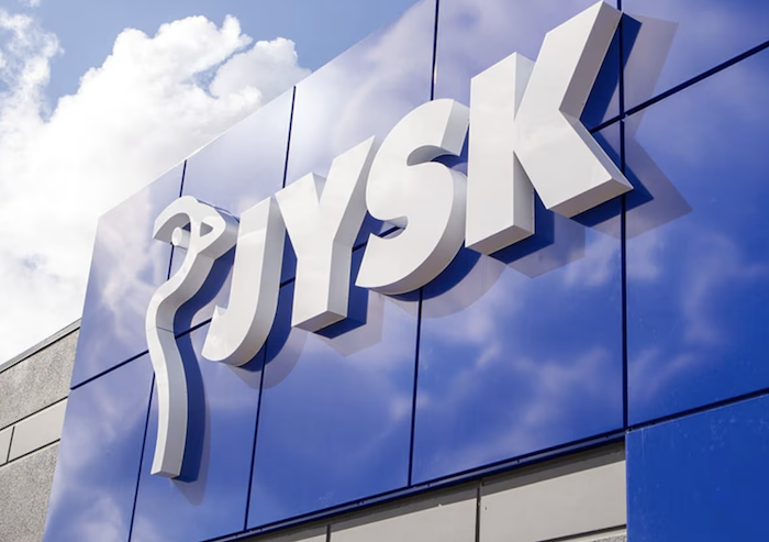 Po Ikee snižuje své ceny i Jysk, zlevňuje 900 výrobků