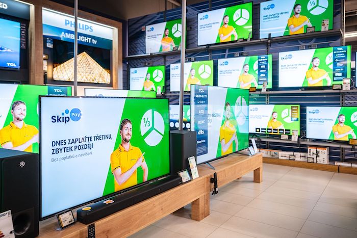 Skip Pay míří s nákupem na třetinu do kamenných obchodů