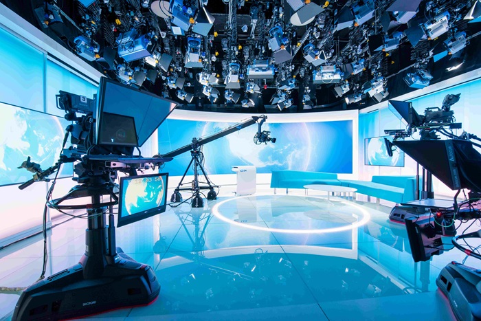 ČT24 měla loni vyšší podíl než BBC News nebo TVP Info