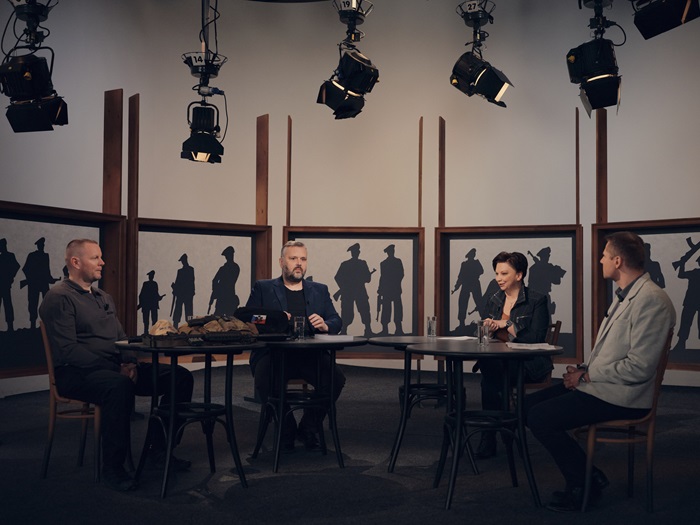 Mrzena: Moderátorka Koldinská nemůže být v ČT i na úřadu vlády