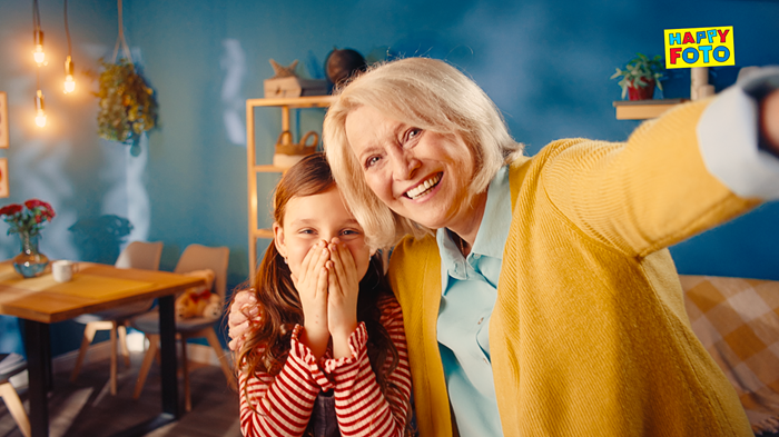 Happy Foto připomíná v kampani kouzlo tištěných fotografií