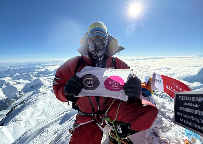 Century 21 a 4fin sledují v kampani cestu na Mt. Everest