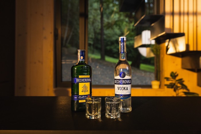 Sociální sítě Becherovky nově spravuje Fairy Tailors