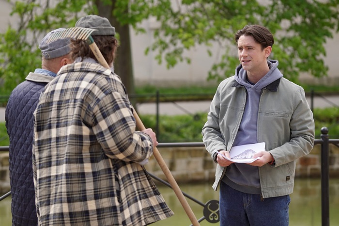 Úterní večer stále pro seriály Kamarádi a Jedna rodina