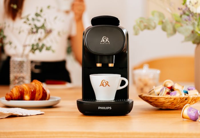 L'Or se spojuje s Philipsem, uvádí první vlastní kávovar