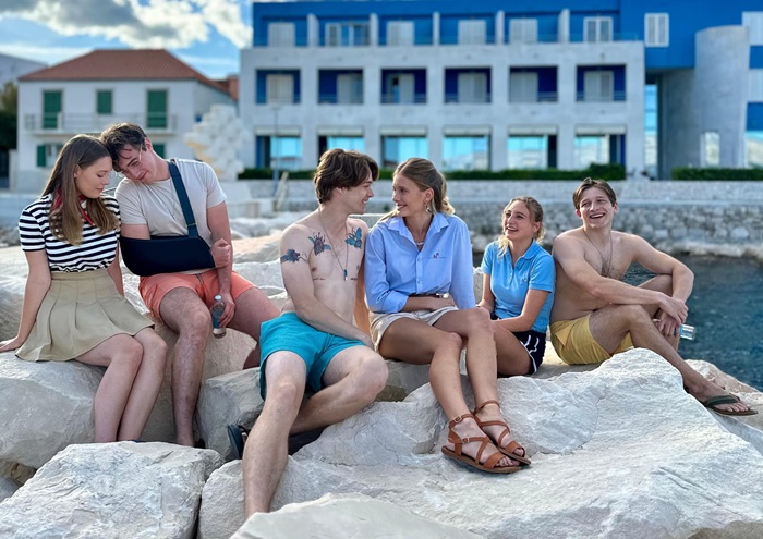 Prima od pondělí 1. dubna zařadí seriál Lež na pláži
