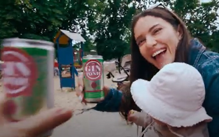 Ženy s odvahou uvádí kampaň na pomoc s alkoholismem