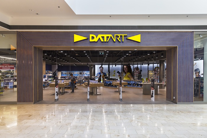 Začíná rebranding prodejen Electro World na Datart