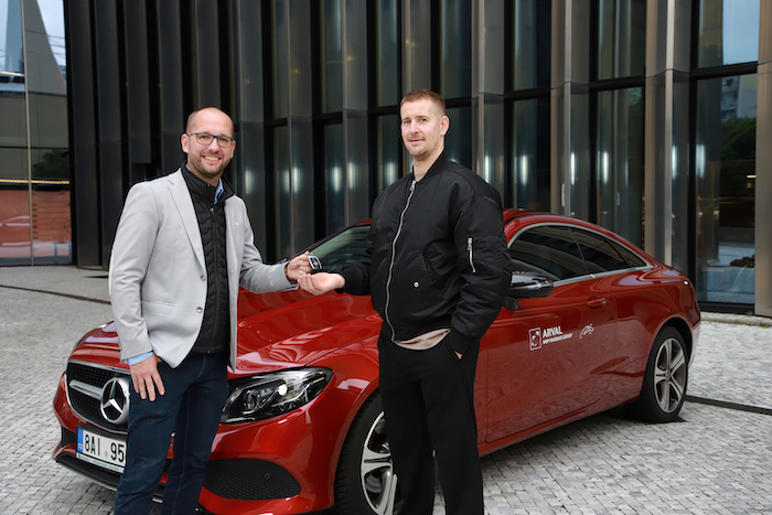 Arval se spojuje s hokejistou Romanem Červenkou