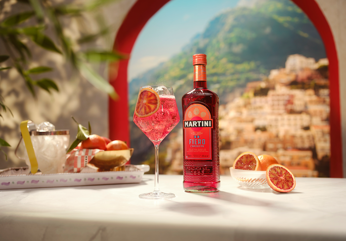 Martini přichází s novou lahví i globální kampaní, zdroj: Martini.
