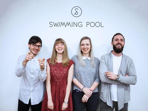 Do agentury Swimming Pool přichází Mark Long, Květka, Chloé Sova a Filip Škaloud